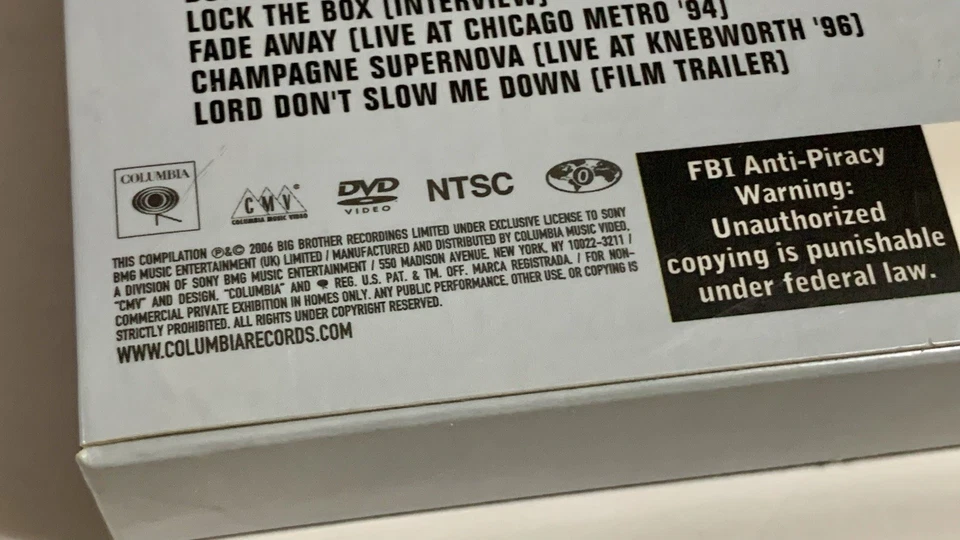 Oasis Stop The Clocks Limited Edition 2-CD / 1-DVD 2006 Columbia 88697 00756 2 — 第 4/4 张图片