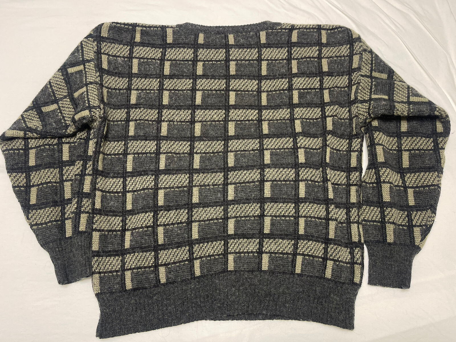 funky square pattern acrylic and wool vintage gra… - image 3