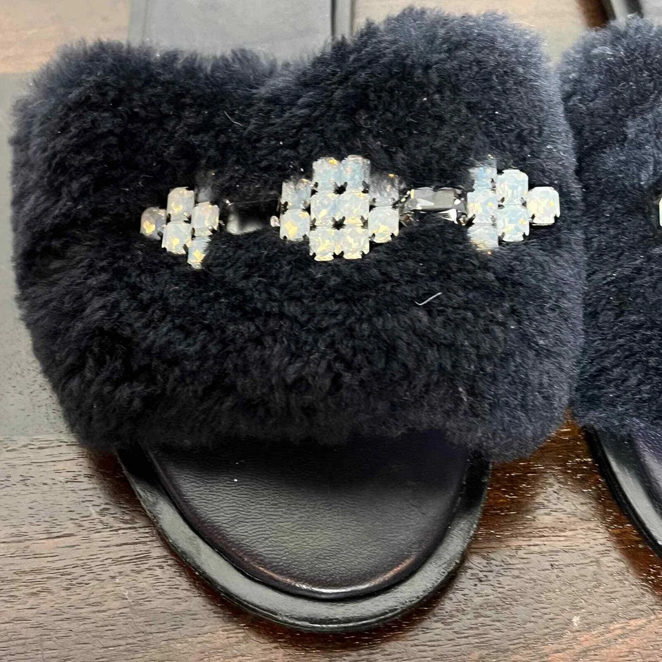 ZAPATILLA DESLIZANTE TORY BURCH ADORNADA GENUINA PIEL DE OVEJA NEGRA TALLA 6 NUEVA SIN CAJA Foto 3 de 4