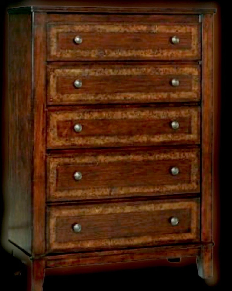 Queen Bed With Four Piece Set To Make Any Room Into A Inviting Dream Room - Image 3 of 4