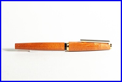 Pilot 万年筆 CUSTOM カエデ 18K m.jpg