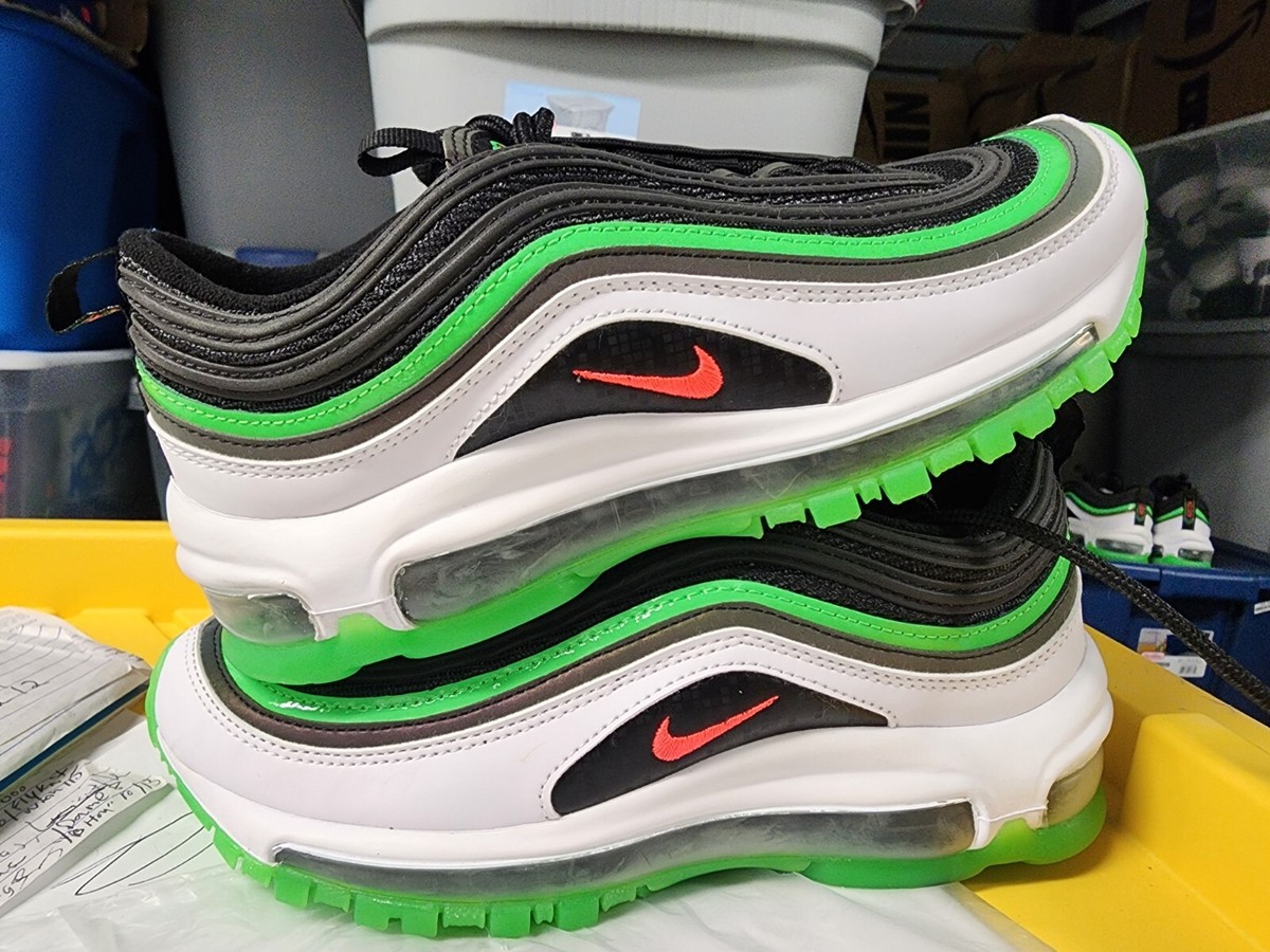 NWOB NIKE AIR MAX 97 