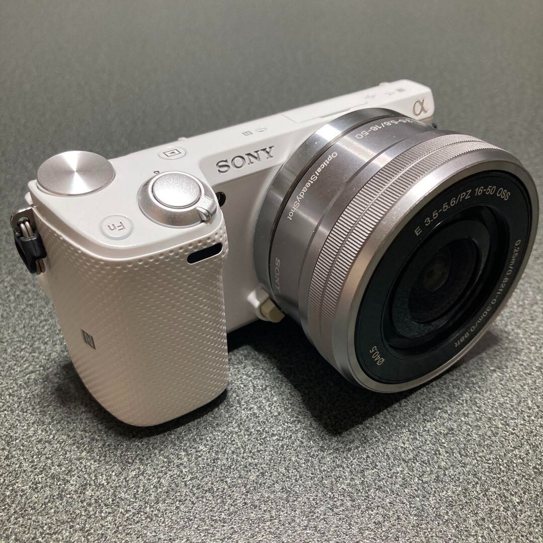 SONY NEX-5T ボディのみ ホワイト 外付けフラッシュ付き SONY NEX-5T ボディのみ ホワイト 外付けフラッシュ付き - メルカリ