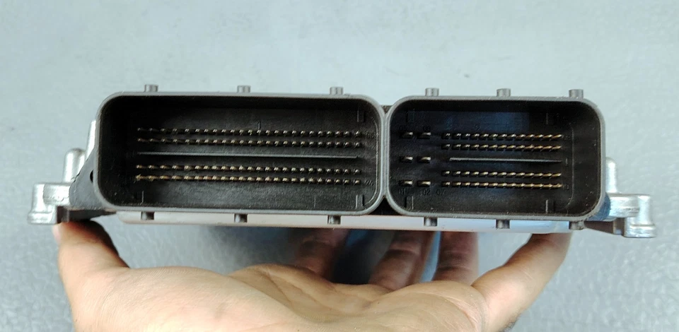 NISSAN CARAVAN URAN VAN 3.0 ZD30DDTI AT ENGINE CONTROL MODULE ECU ECM 0281018009 - Image 4 of 4