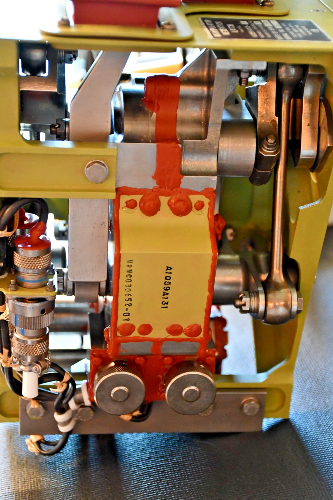 NASA Space Shuttle ISS Rockwell Boeing Manipulator Retention Latch Assembly Rare