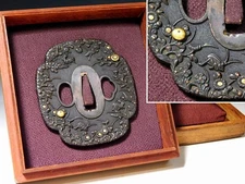 High Grade Mino School Flower & Crickets Kinko Tsuba Edo original tsuba antique