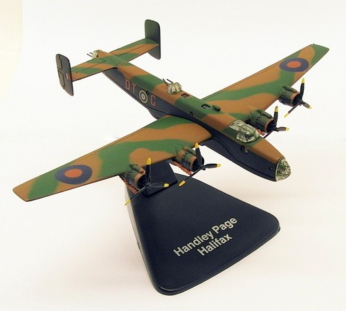 Atlas Editions 1/144 Scale Aeroplane 4 646 102 - Handley Page Halifax