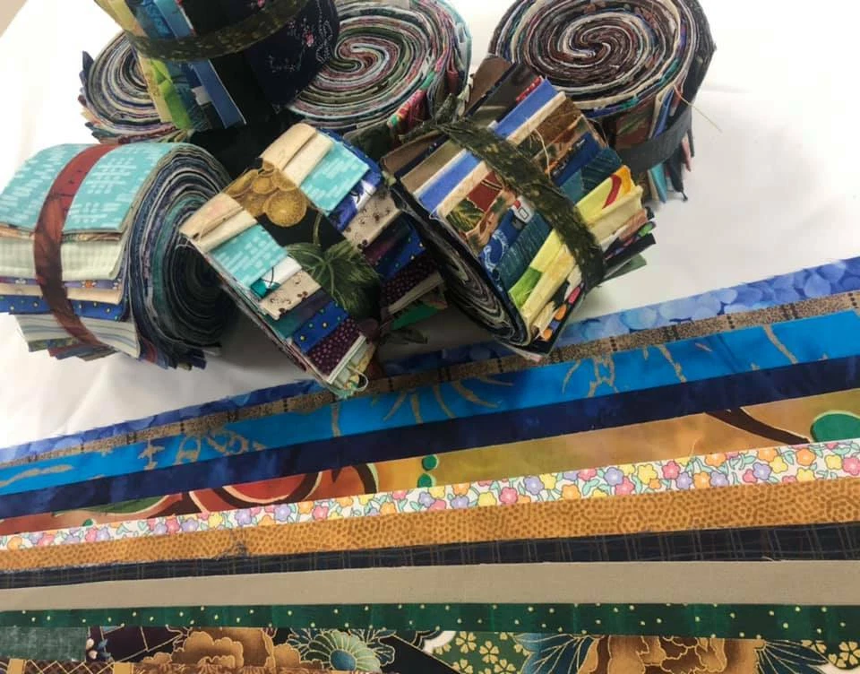 120 tiras de acolchado de rollo de gelatina precortada de 2,5" 100 % algodón tela ecléctica  Foto 2 de 4