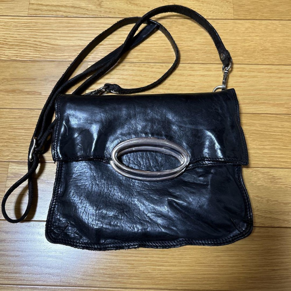 CAMPOMAGGI Black Italian leather crossbody Shoulder bag with Maintenance Set