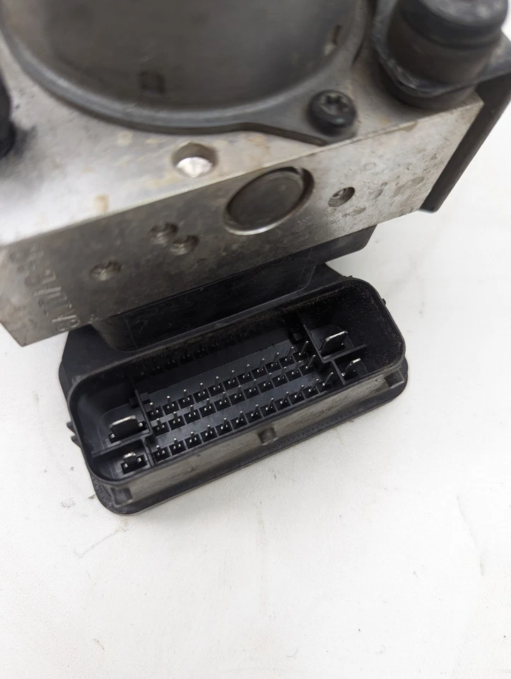 2012 2013 2014 Hyundai Azera ABS módulo bomba de freio antibloqueio 58920-3V300 - Imagem 3 de 4