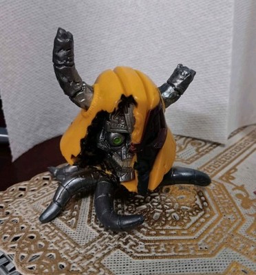 Yellow & Black Bug-Like Monster Creature Action Figure Toy Plastic