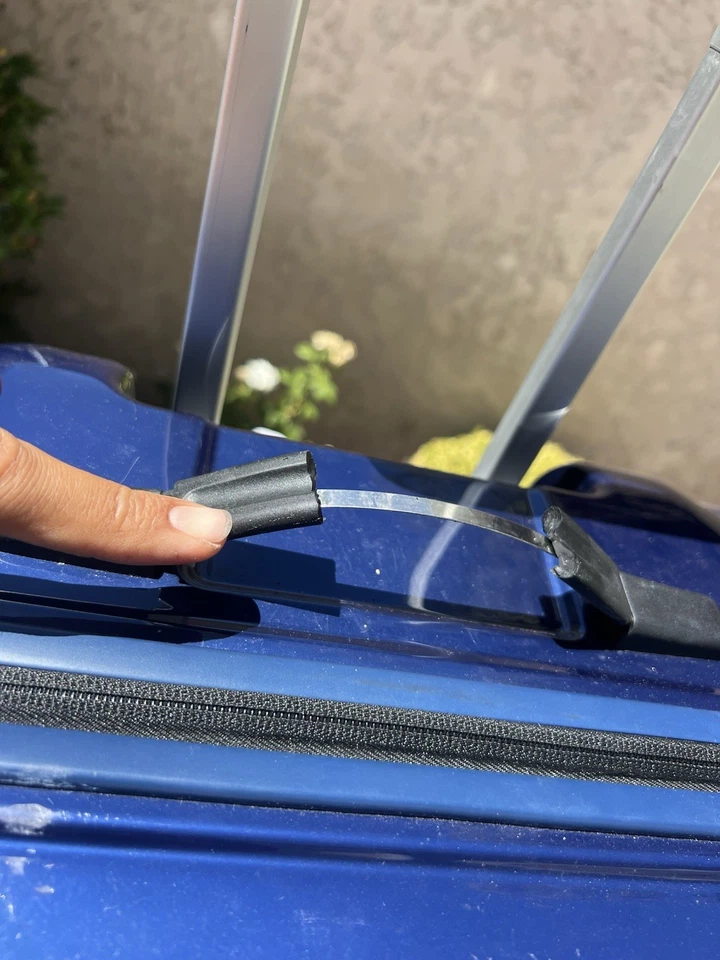 *handles Need Repair* Bric's Riccione 30" Blue Hardshell Spinner Light Suitcase - Image 3 of 4