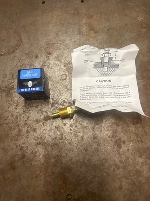 Stewart Warner 334R-D Temperature Sender