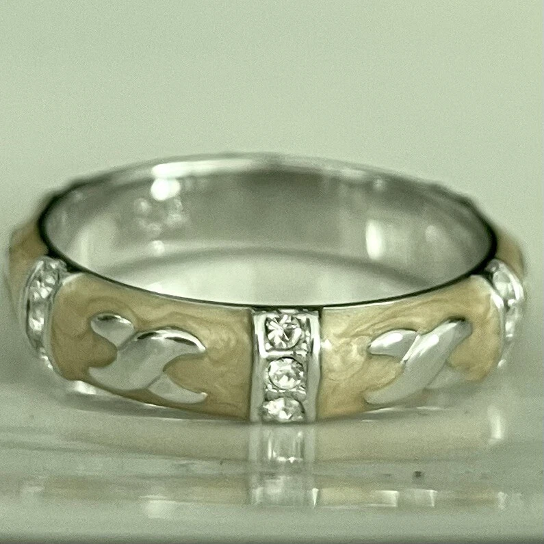 LGA Lauren G Adams Yellow Enamel Rhinestones Ring Size 9 - Image 3 of 3