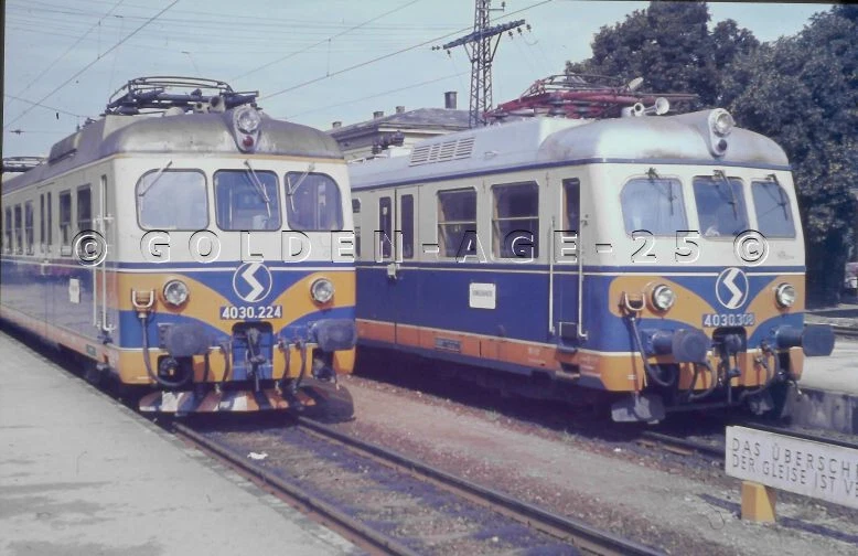 org DIA ÖBB 4030.224 + 4030.308 Wiener S-Bahn in Stockerau 22.08.1969 (180415 - Bild 1 von 1