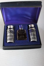 Vintage Coty  Emeraude Parfum With Salt & Pepper Shakers Original Box Preowned