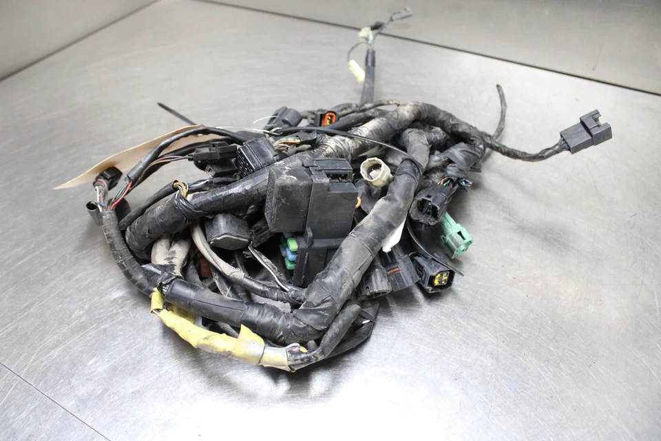 08-12 SUZUKI KATANA 650 MAIN ENGINE WIRING HARNESS WIRE 36610-17H80 HAS CUTS Foto 2 de 4