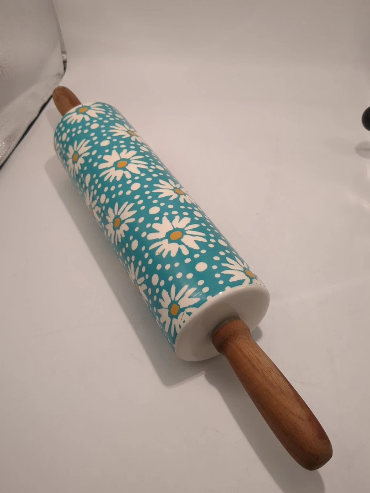 The Pioneer Woman Flea Market Floral Daisy Ceramic Rolling Pin Teal Flowers