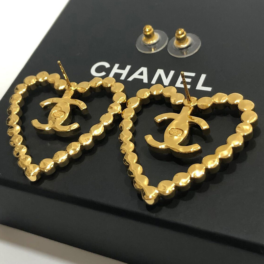 CHANEL CC Logos Rhinestone Heart Stud Earrings Gold Tone