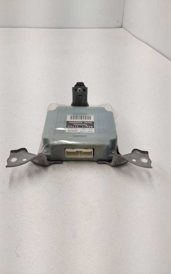 Toyota Prius 2008 TCM transmisión módulo de computadora OEM 89535-47020 Foto 2 de 4