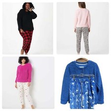 MUK LUKS Women  s PJ Set Faux Sherpa Top  Fleece Jogger Pant.