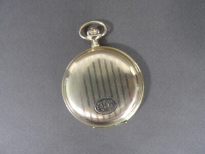 Boîtier De Montre De Poche Ancien - Fin 1800 / Début 1900 - Exposition De Genève - Laiton - Occasion Bon état