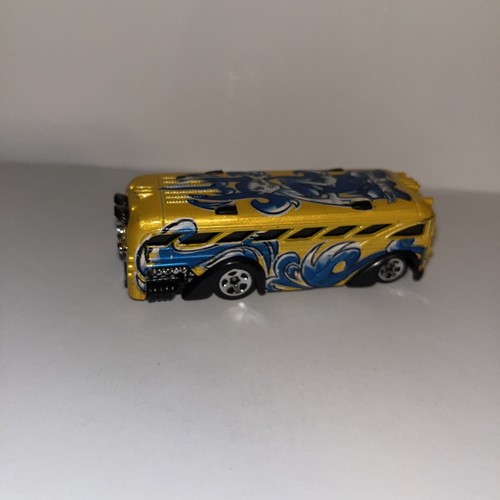 2000 Hot Wheels - Surfin’ School Bus - Loose Die Cast Vehicle - Picture 5 of 7