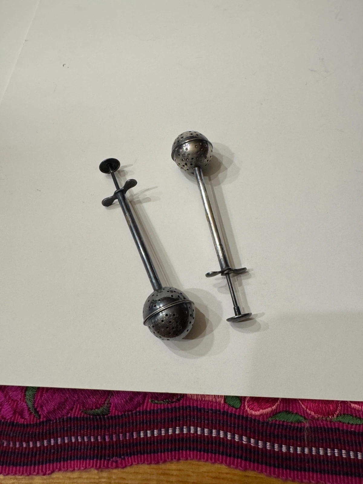 vintage Silver Plated mesh ball tea infusers c1940 squeeze syringe action WORKS
Opens in a new windo