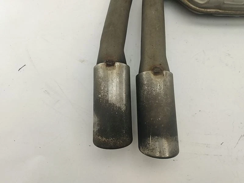 VW VOLKSWAGEN EOS Exhaust Muffler With Tail Pipe 2007 2008 2009 2010 2011 Foto 2 de 4