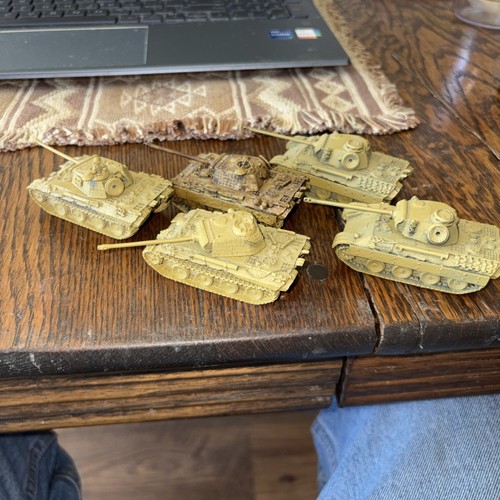 Battlefront Miniatures Flames of War German Panther Platoon (5) (LW) Primed