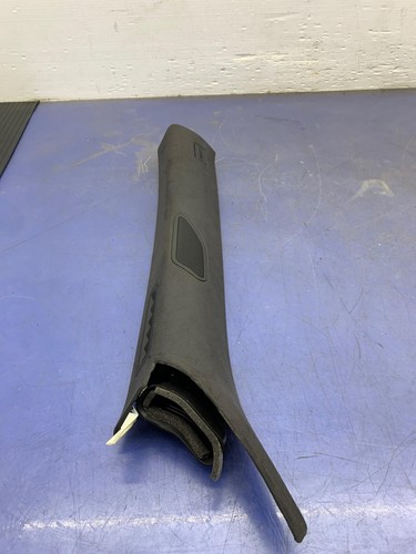 Maserati Levante 2017-2020 Front Left Trim panel Black P/N 6700485670 Photo - $55