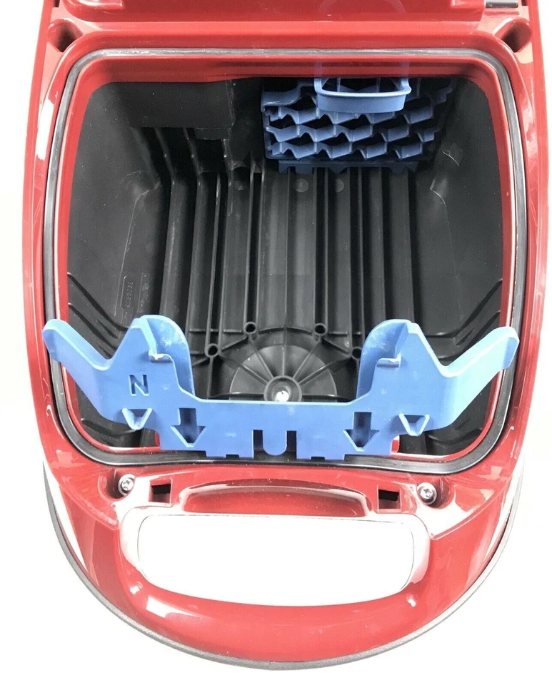 ✅Professionally Reconditioned 2200W! Miele Cat&Dog Vacuum Cleaner Unit Only VGC - Image 3 of 4