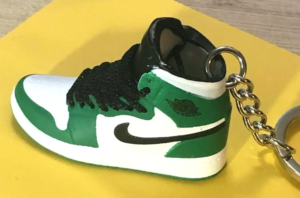 New Mini 3D AIR JORDAN sneaker shoe keychain Hand-painted.  Green/White/Black