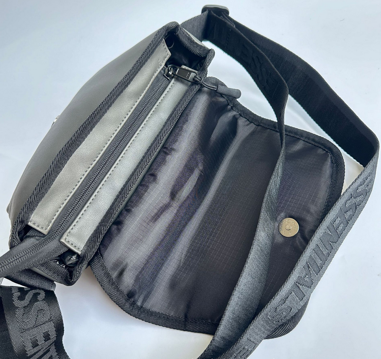 FEAR OF GOD ESSENTIALS men's flap shoulder bag crossbody bag FEAR OF GOD ESSENTIALS men's flap shoulder bag crossbody bag