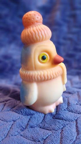 Rare Vintage Soviet Rubber Toy Penguin in Winter Hat USSR 1980s Cute 5'11 inch - Picture 2 of 9