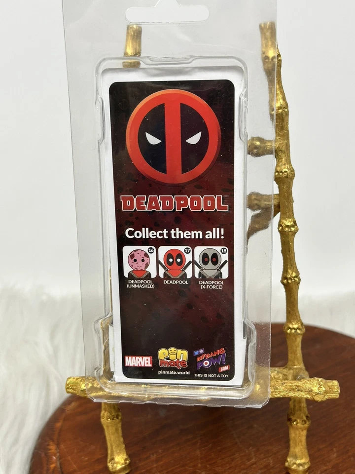Figura Pin Mate Madera Desenmascarada Marvel Deadpool #16 Foto 2 de 2