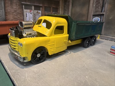 structo dump truck/custom