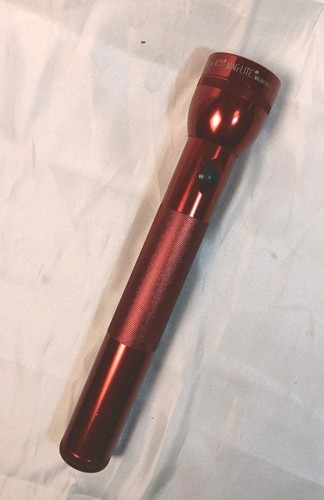 Vintage Maglite LED Flashlight Red Durable Water Shock Resistant