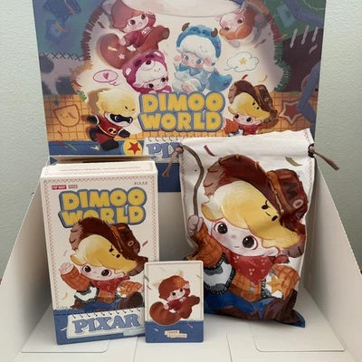 Original Pop Mart Dimoo World × Pixar Vinyl Plush Pendant | Red Panda Mei - Bild 1 von 3