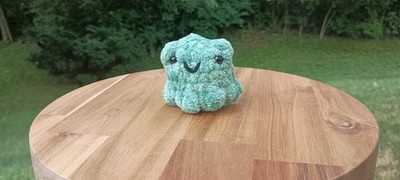 Crochet Frog Plushie - Handmade Stuffed Animal - Green Smiley Frog