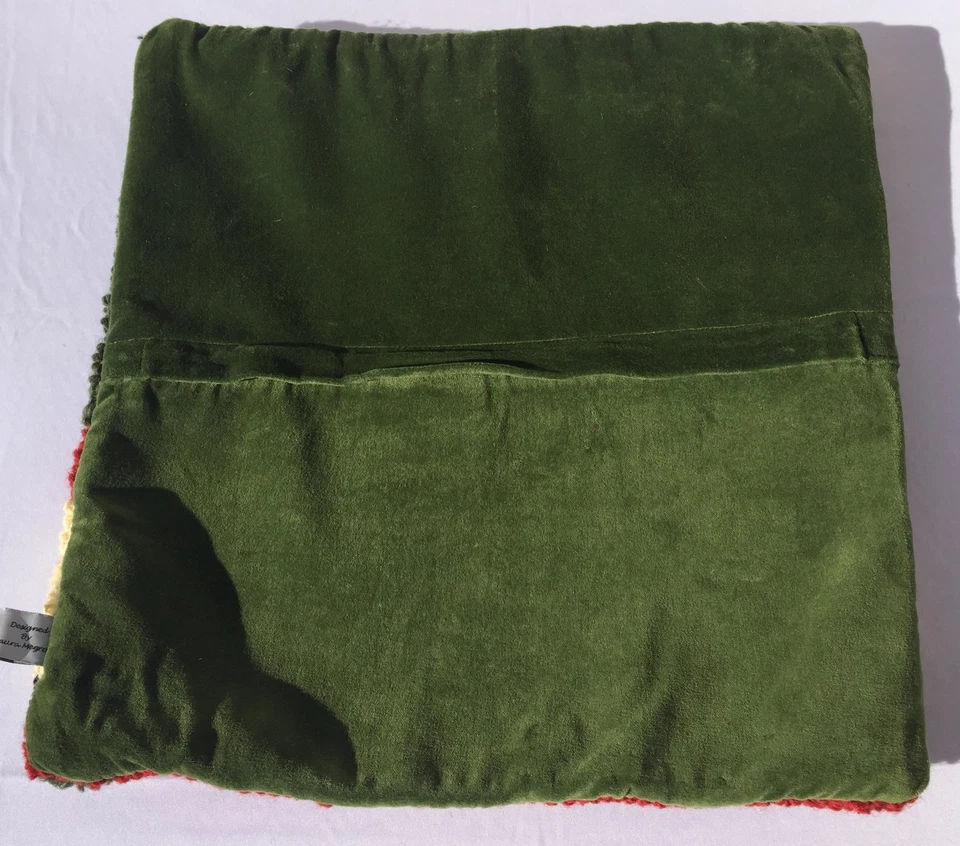 "Funda de almohada Chandler 4 esquinas Laura Megroz lana enganchada Santa suspensiones 18"" x 18""" Foto 2 de 4