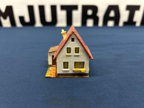 Vollmer N Scale Two Story Village Cottage House Building White 11960 (T)
