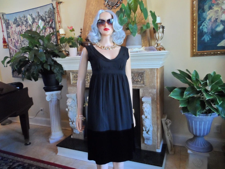 Vestido Vaina Burberry London Negro Seda Imperio Cintura con Detalle de Terciopelo Talla 2 Foto 3 de 4