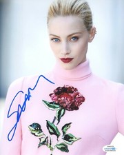 Sarah Gadon Sexy Autographed Signed 8x10 Photo ACOA