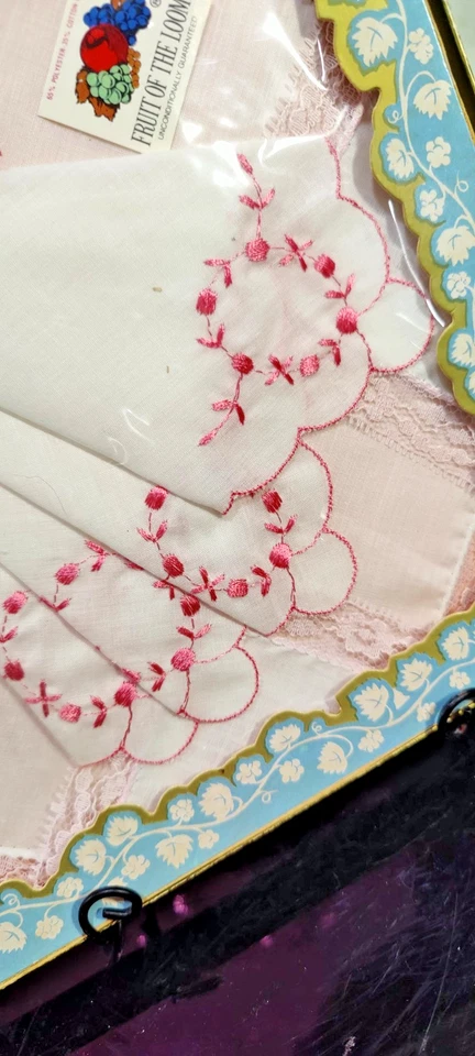 Pañuelos vintage de encaje bordados florales rosas Fruit of the Loom para dama Foto 4 de 4