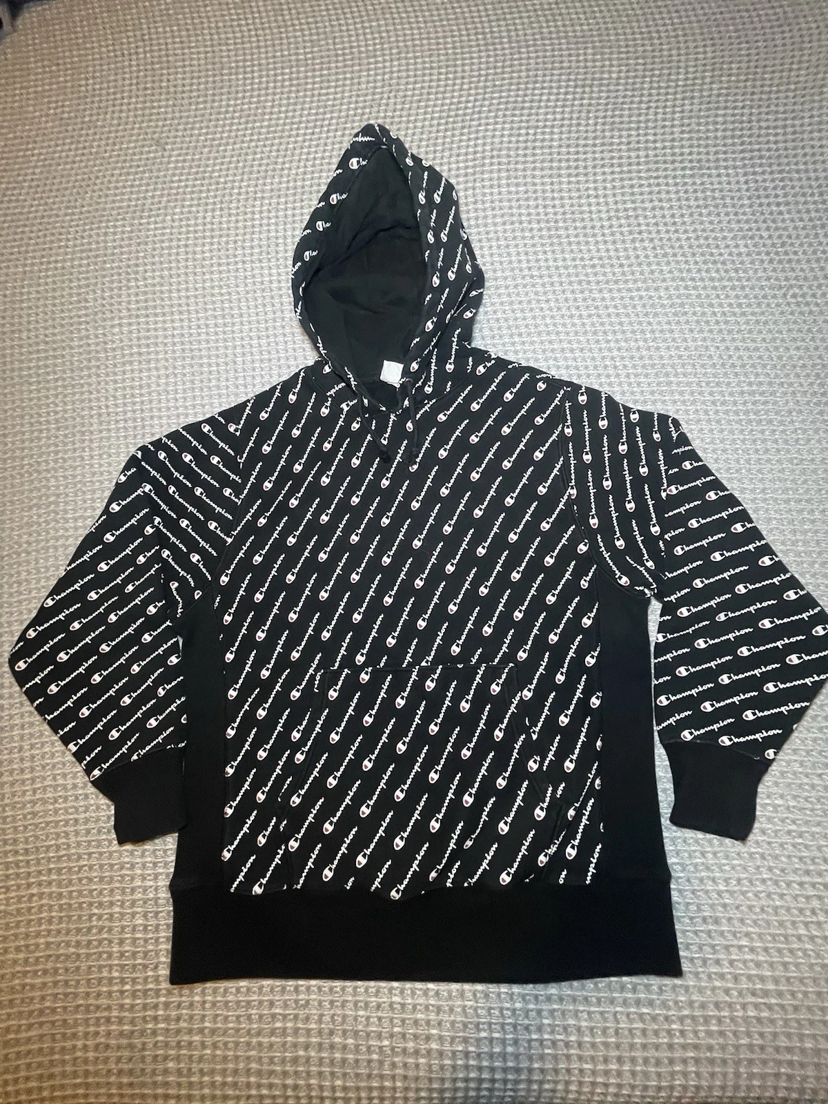 Champion Pullover Hoodie Sweatshirt Men’s Size L
Opens in a new window or tab