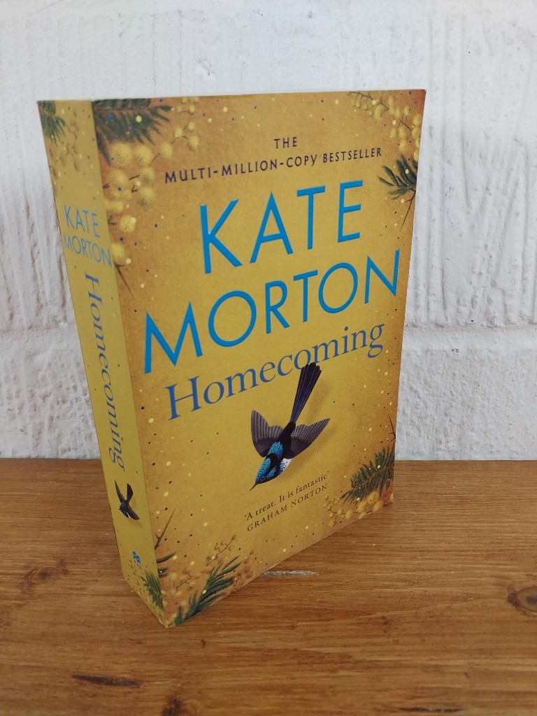 Homecoming — Kate Morton Paperback