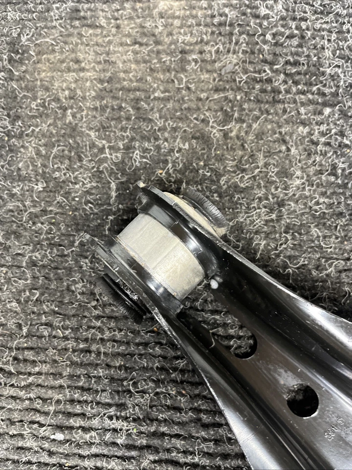 ☑️ 13-20 BMW 340i 330i 328i 335 F30 F31 Brazo de control inferior trasero puntal enrollable Foto 3 de 4