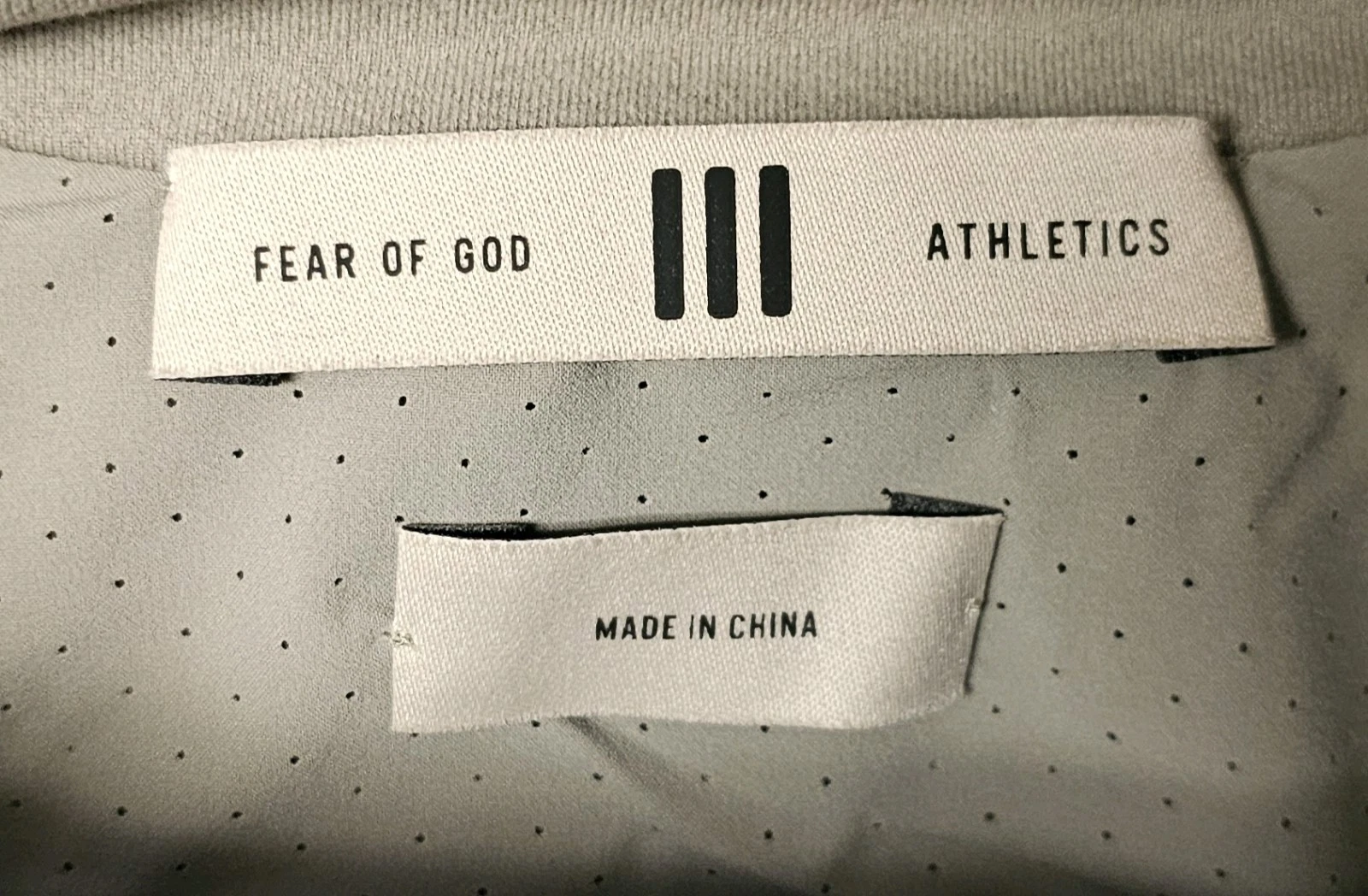 FEAR OF GOD FELPA CON CAPPUCCIO IN PILE SCAMOSCIATO PAURA DI DIO ATLETICA ARGILLA