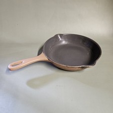 Petite poêle Le creuset 20 en fonte marron / made in france / cuisson